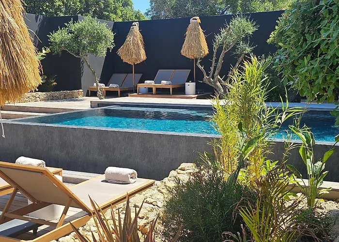 Hôtel Les Suites Du Maquis