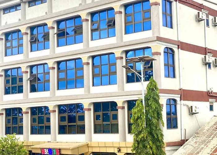 Tina Ma Hotel