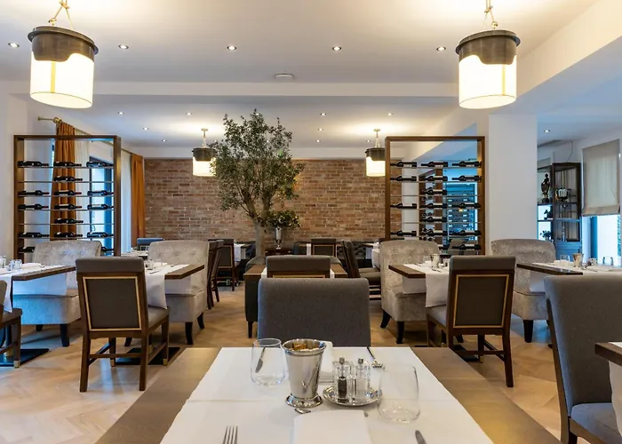 Reea Boutique Hotel