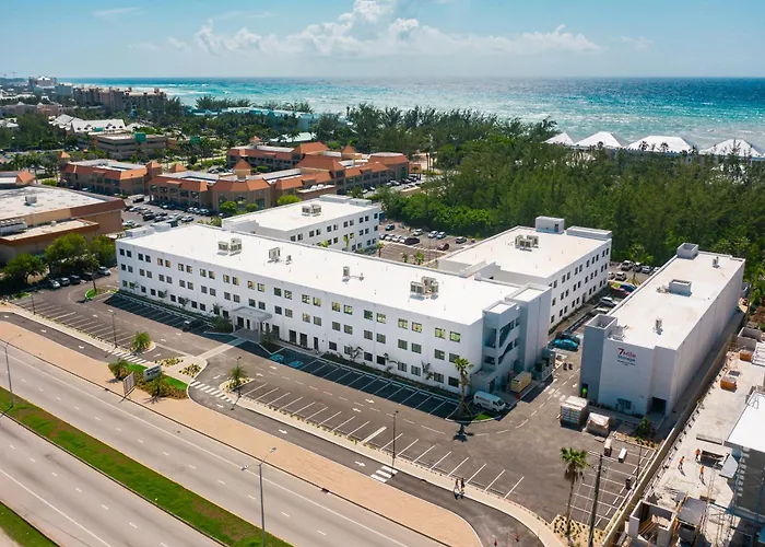 Governors Village - 1,2,3&4 Bedroom Apartments on Seven Mile Beach Corridor
