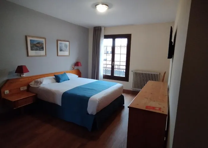 Hotel Covaleda Soria