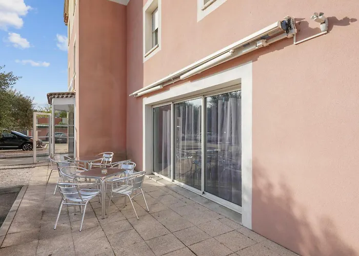 Hotel Akena Chateaurenard - Parc Des Expositions Avignon