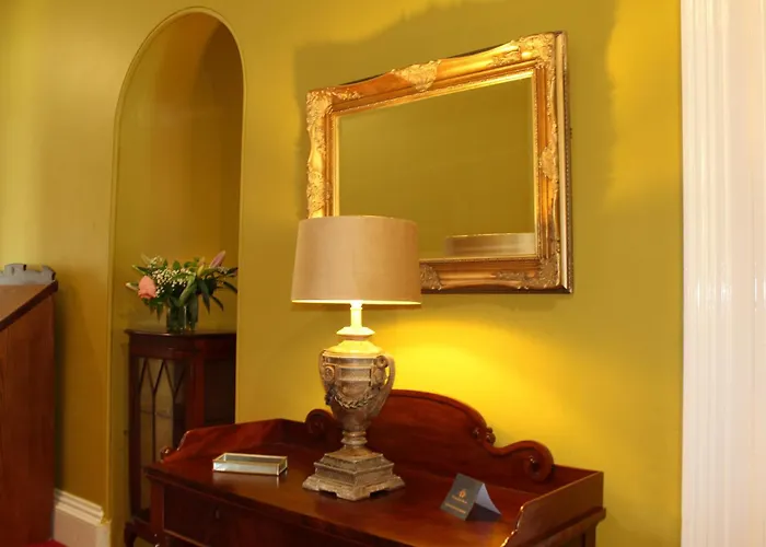 Ennismore House
