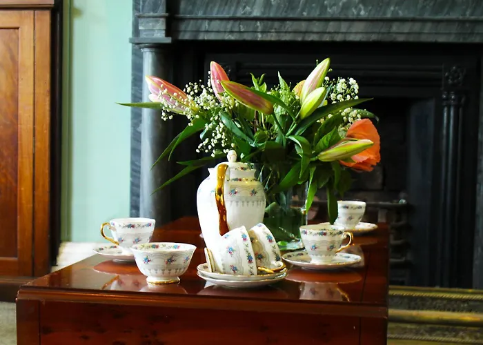 Ennismore House