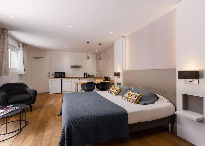 Cit'Hotel Le Cornouaille Hotel