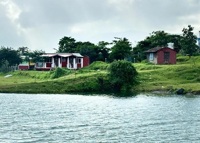 Hotel Mauli Agro Farm Dam View Resort