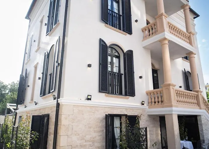 La Villa Ora