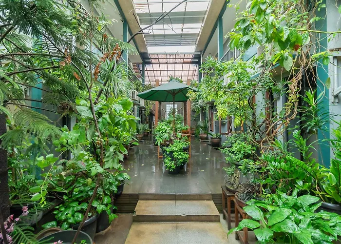 Safaraz Garden Near Galaxy Bekasi Mitra Reddoorz