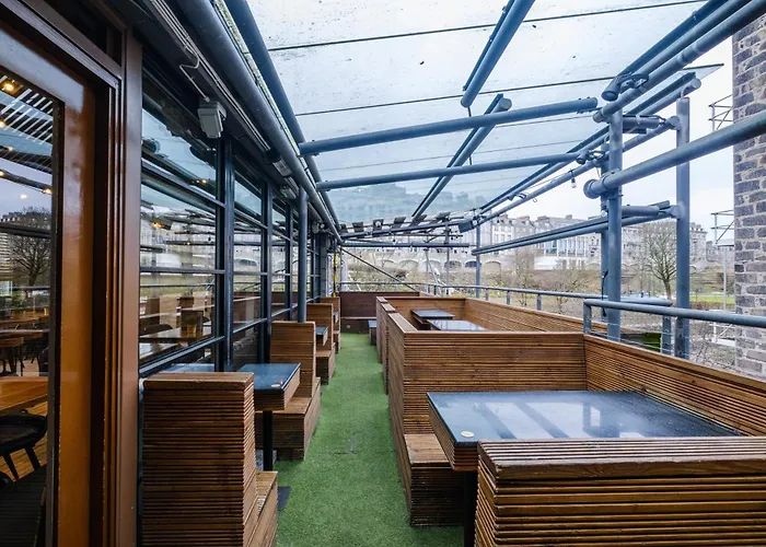 Siberia Bar & Hotel