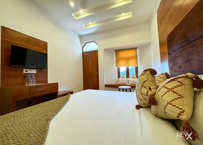 Hotel Wraveler Inn Mussoorie