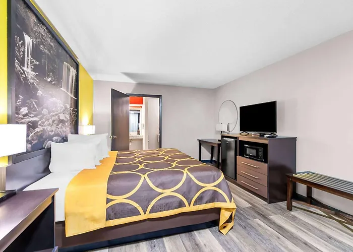 Super 8 By Wyndham Paragould