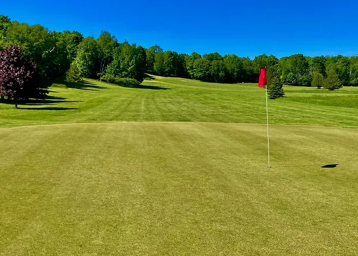 Garden Grove Retreat & Lodging Near Pictured Rocks, Fayette, Trails
