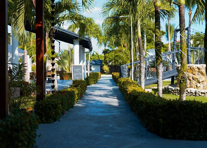 El Colibri Hotel