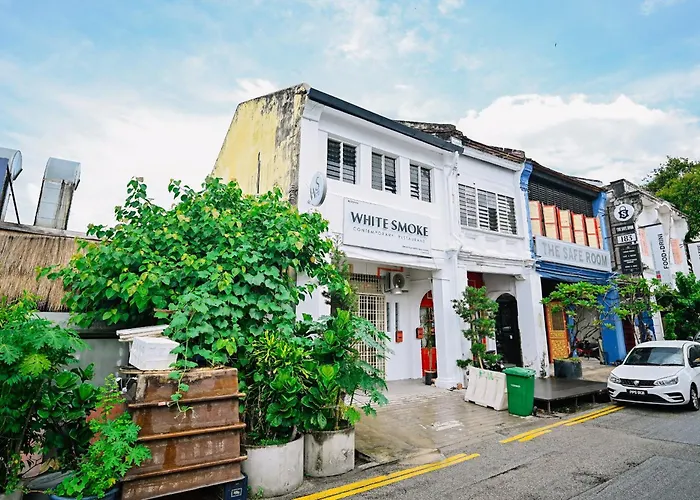 Swing & Pillows - Armenian Victoria , Georgetown Penang