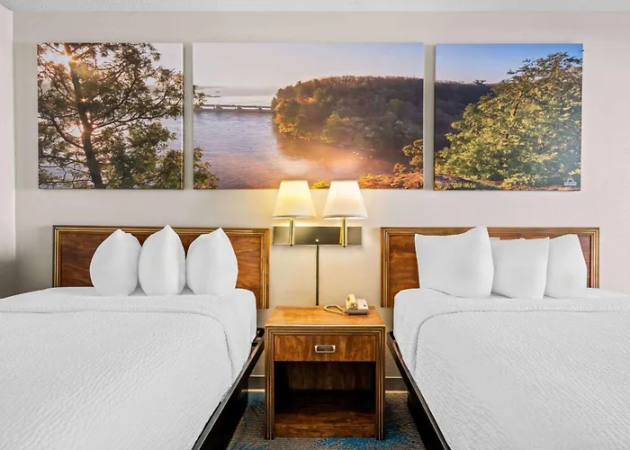 Days Inn By Wyndham Dubuque