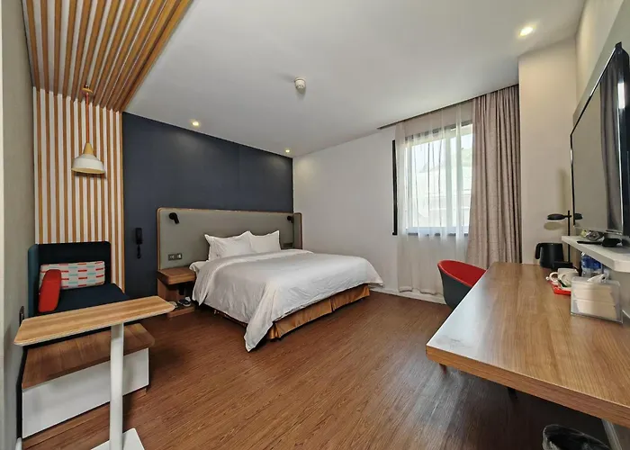 Holiday Inn Express Nanjing Xuanwu Lake By Ihg