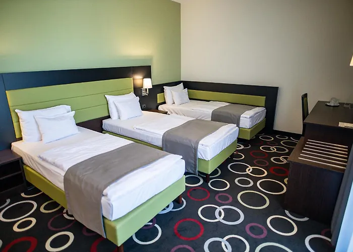 Garden Hotel Wellness Es Konferencia