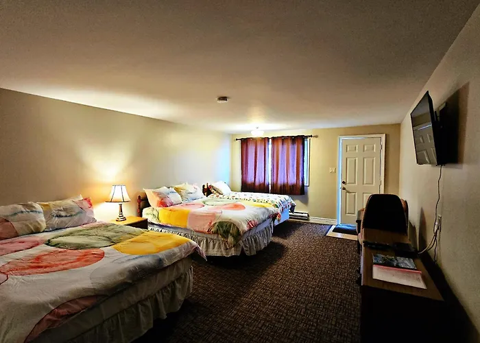 Fundy Line Motel