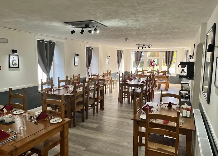 Novar Arms Hotel