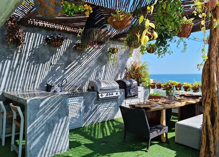 The Penthouse By Acomodo