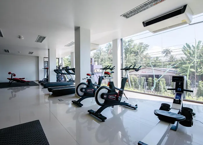 Maikhao Hotel, Phuket
