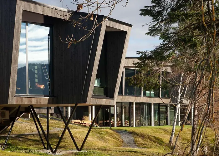 Elva Hotel