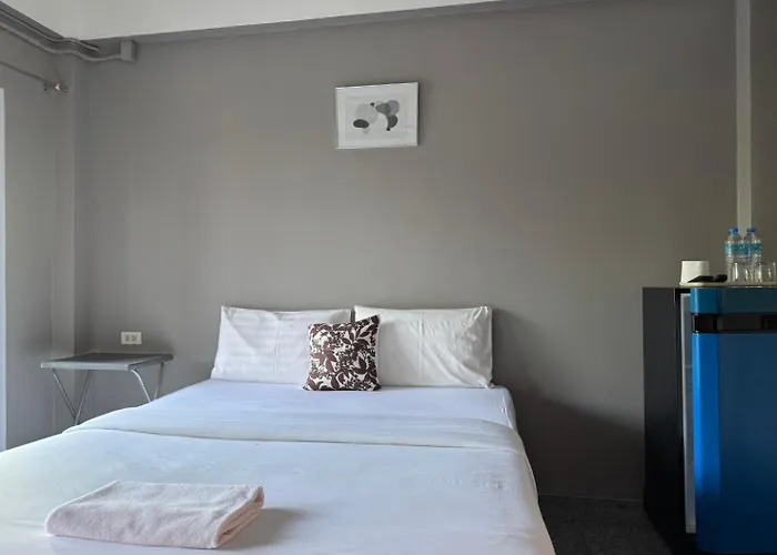 B And B Hotel