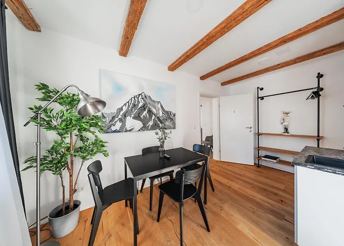 Innsbruck City Chalet
