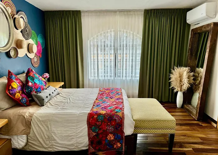 Homestal California Hostal En Tlaquepaque