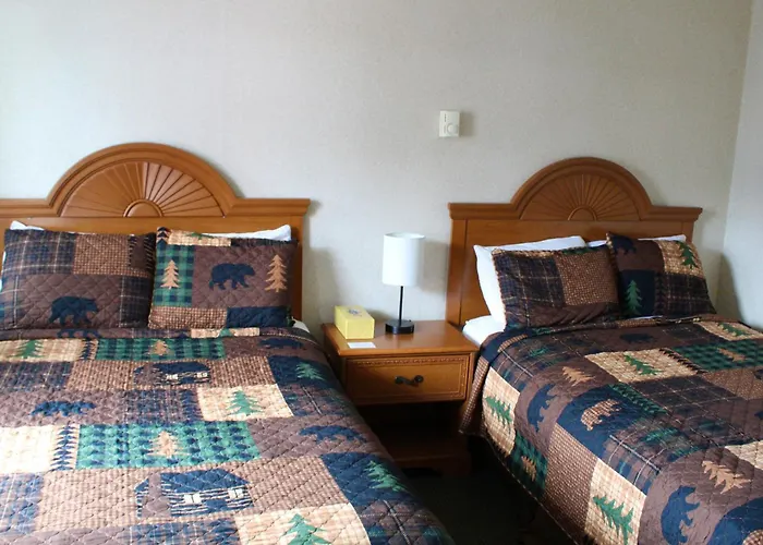 Lake George Inn
