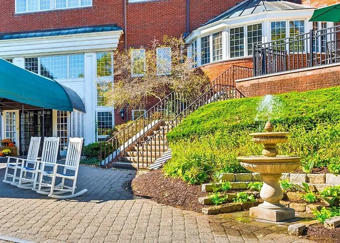 The Simsbury Inn