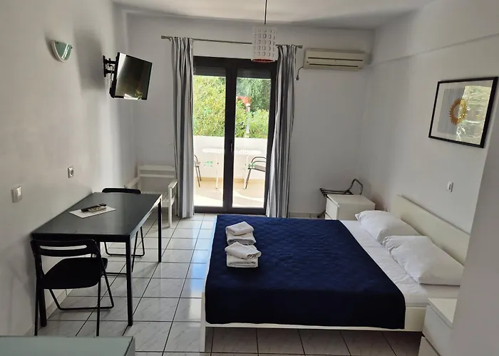 Natalie'S Hotel