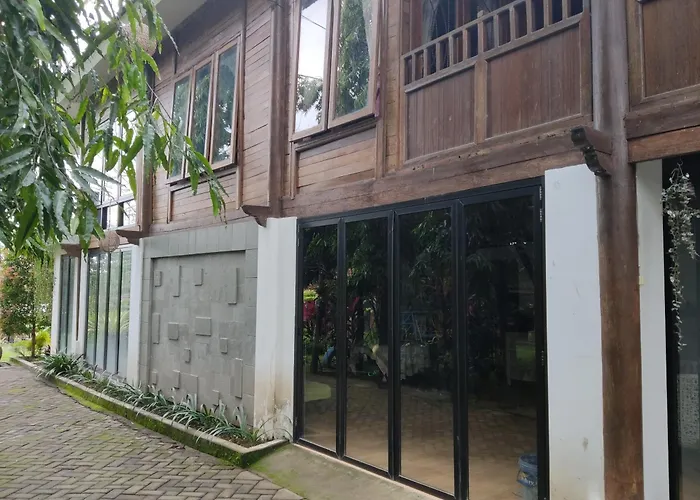 Yutaka Inn Aurila Dinoyo