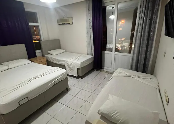 Rose Hotel