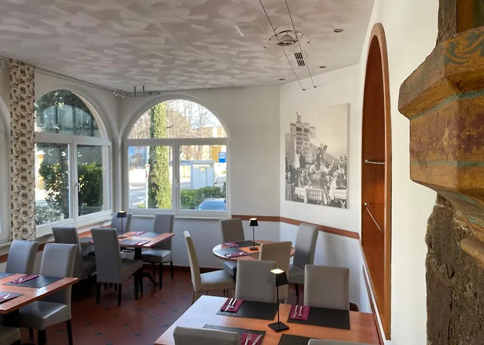 Hotel Cavallino S'Roessl