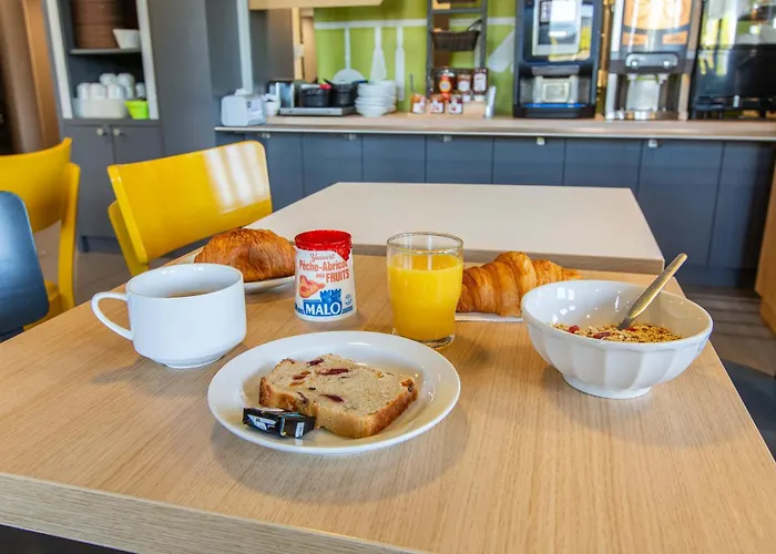 B&B HOTEL CHATEAUROUX Déols