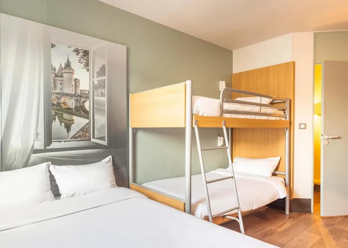 B&B HOTEL Nantes Rezé St Sébastien