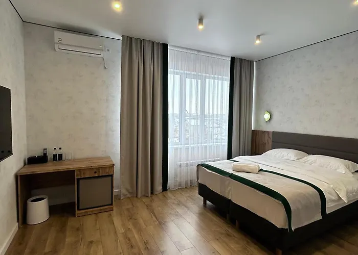 Green Forest Hotel