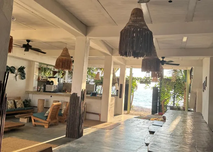Cabana Punta Coral