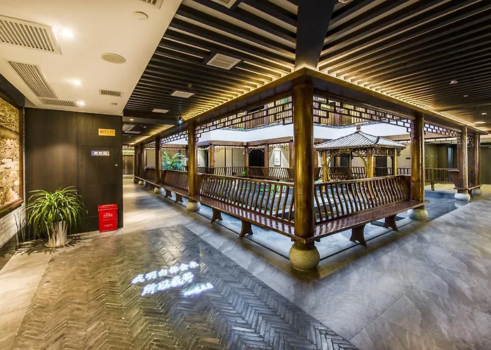 Fenghuang Jiang'An Xinghe Hotel