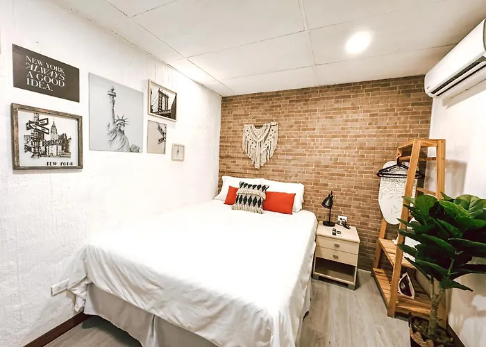 Bed and Breakfast Casa 46 - Escalon San Salvador