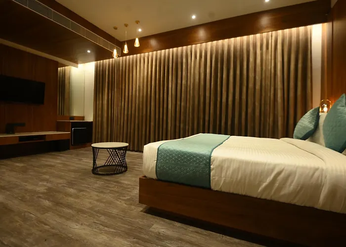 Kings Kraft Tremezzo Inn, Somnath