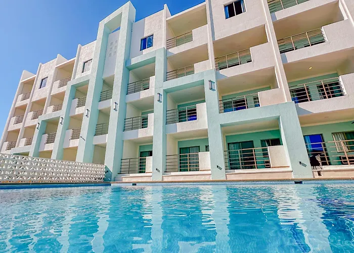 Costa Elegante Hotel & Suites