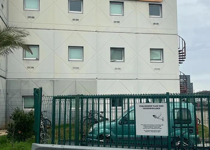 Krystal Hotel