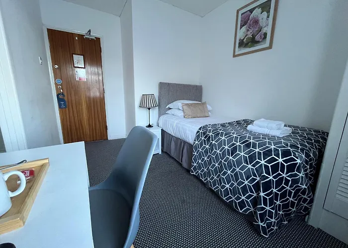 The Paddocks Hotel