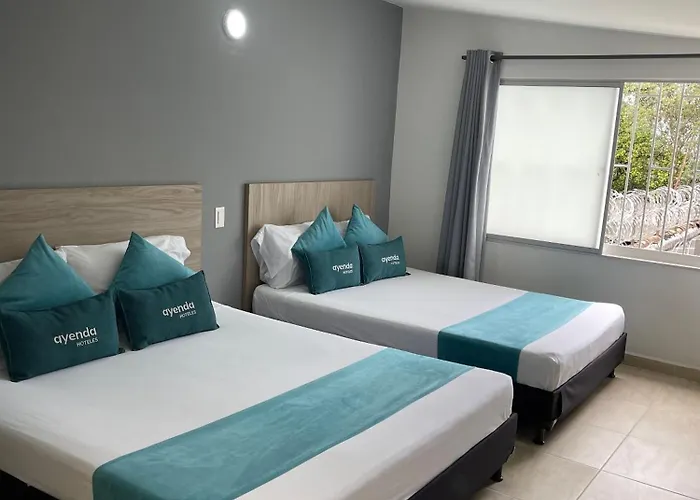 Hotel 12 Nights