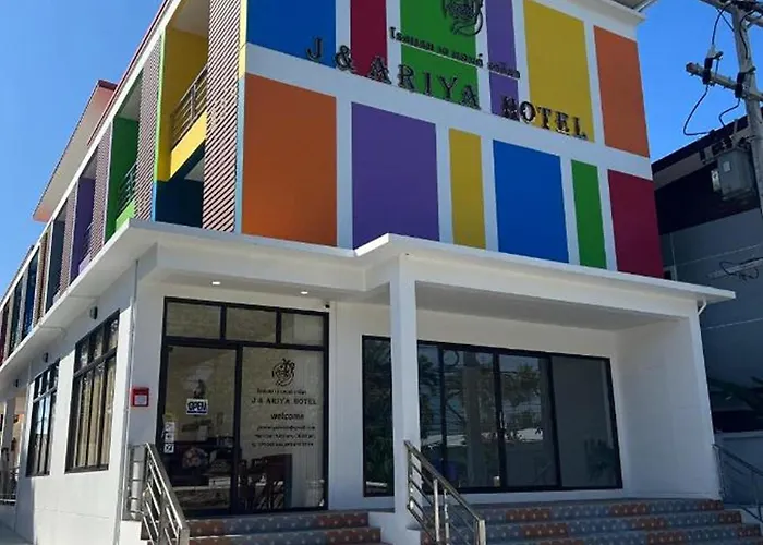 J & Ariya Hotel Near Samui Airport And Koh Phangan Pier