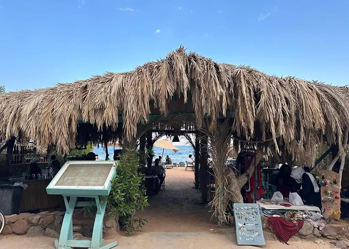 Amanda Beach Hotel