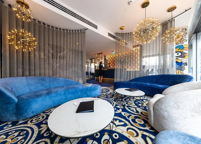 Best Western Premier Royal Blue - Adult Only