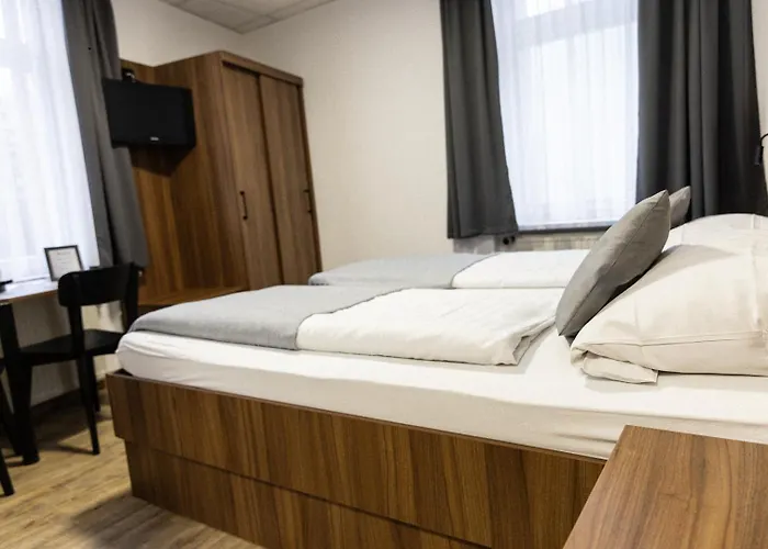 1A Hotel Zimmer Frei